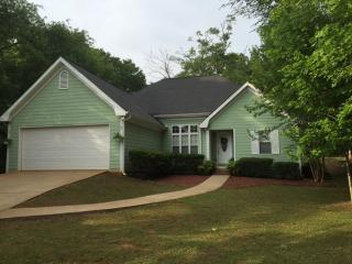 150 Twin Creek Ct, Athens, GA 30605-5720