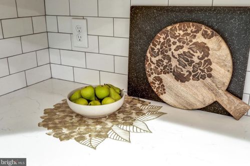 1509 Robert Rd, Lancaster PA  17601-5632 exterior