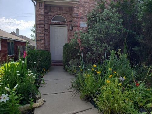 5025 Bedfordshire Dr, Fort Worth, TX 76135-1475