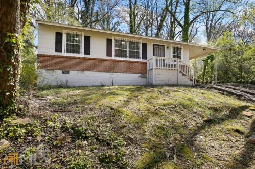 3094 Lone Oak Ave, Atlanta, GA 30354-2318