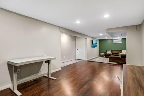 2329 Cedar Ave, Saint Paul MN  55110-4430 exterior