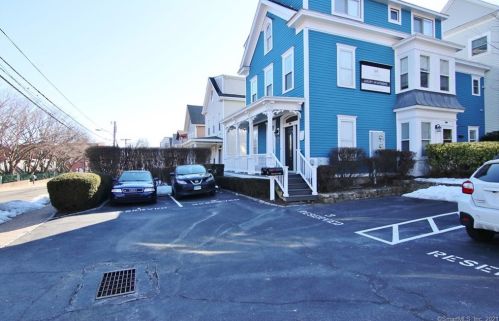 16 Haviland St, Norwalk, CT 06854-3095