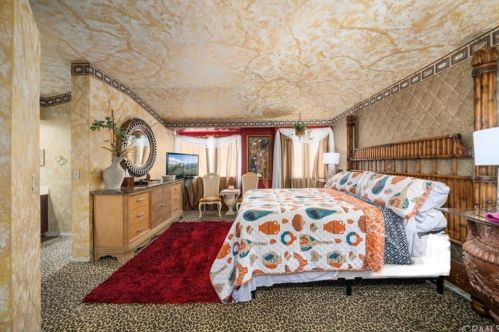9031 Marmalade Ct, Riverside CA  92508-6227 exterior