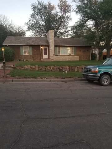 307 Elizabeth St, Syracuse, KS 67878-7090