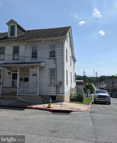 664 2nd St, Harrisburg, PA 17113-1502