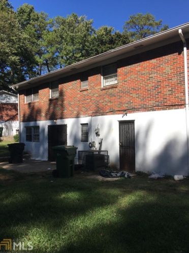 449 Charter Oak Dr, Atlanta GA  30331-3718 exterior