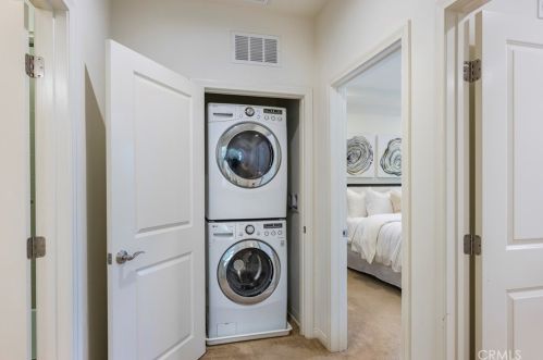 124 Overbrook, Irvine CA  92620-2177 exterior