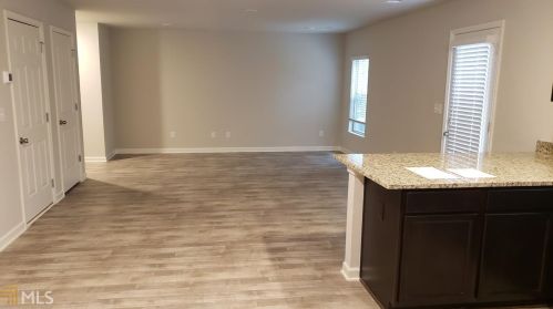 442 Toronto Cir, Hampton, GA 30228