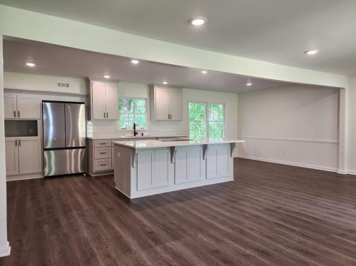 3921 Locklear Way, Atlanta GA  30360-1307 exterior