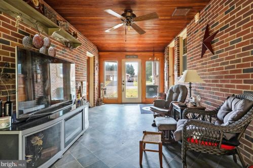 3661 Davidsburg Rd, York PA 17315-4660 exterior