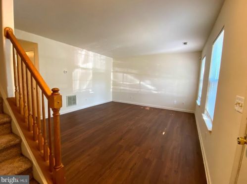 9938 Matti Hill Ct, Fredericksburg, VA 22408-9222