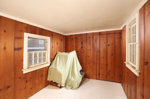 2473 Bywood Dr, Glendale CA  91206-4725 exterior