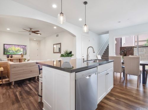 88 Strawberry Grv, Irvine, CA 92620-2305
