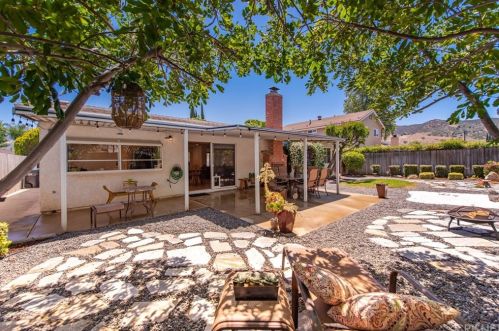 1755 Emory Ave, Simi Valley CA 93063-5005 exterior