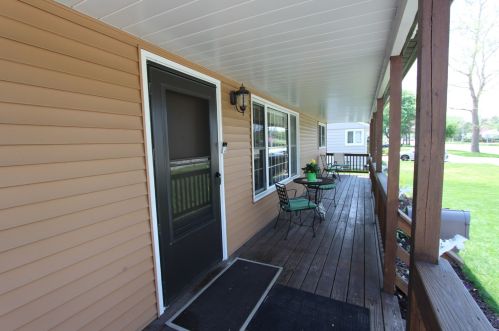 2612 Rohlwing Rd, Rolling Meadows, IL 60008-1357