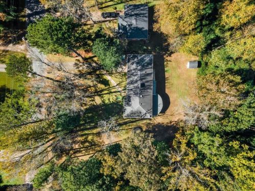 2777 Hedgewood Dr, Atlanta GA  30311-1231 exterior