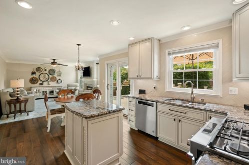 14705 Gap Way, Gainesville, VA 20155-1648