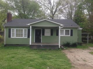 513 Parker Rd, Greenville SC  29609-1335 exterior