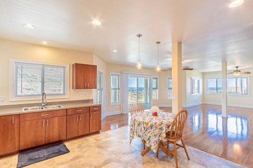 1717 Iwi Way, Honolulu HI  96816-3826 exterior