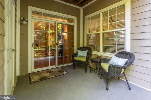 7860 Rolling Woods Ct, Springfield VA  22152-3629 exterior
