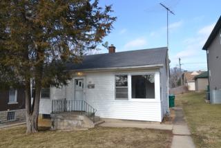 521 Elmwood Ave, Joliet IL  60433-2305 exterior