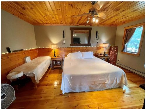 409 Swanson Rd, Sycamore IL  60178-1126 exterior