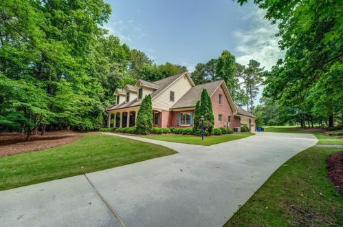210 Glad Dl Dr, Conyers GA  30094-3216 exterior