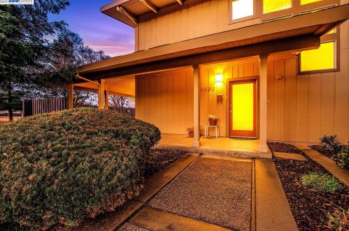 1002 Angelica Way, Livermore, CA 94550-5701