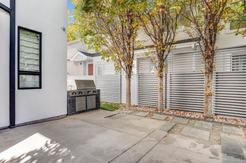 555 Clayton St, Denver CO  80206-4232 exterior