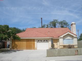 38755 Desert Flower Dr, Palmdale, CA 93551-4331