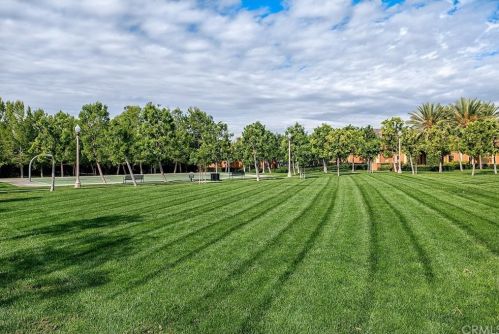 66 White Sage, Irvine CA 92618-8803 exterior