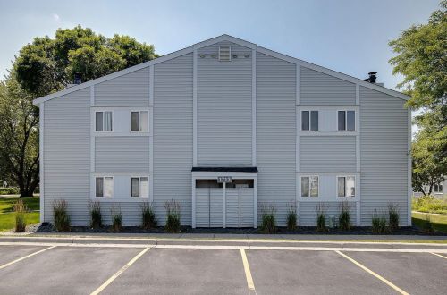 1713 Fulham St, Saint Paul MN  55113-5250 exterior