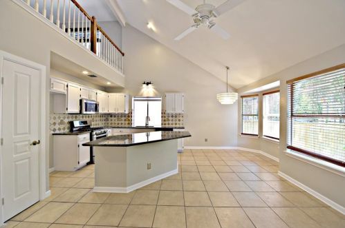 1011 Briargate Dr, Austin TX  78753-2048 exterior