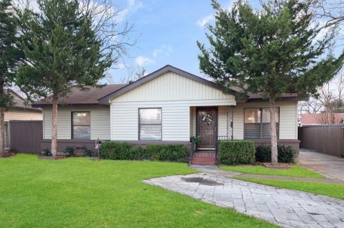 3808 Durango Dr, Dallas, TX 75220-3712