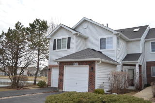 1051 Hinswood Dr, Oak Brook IL  60561-5475 exterior