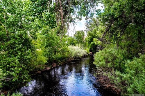 525 Garfield Ave, Loveland CO  80537-5548 exterior