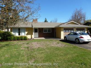 211 Cherry Ln, Monmouth, OR 97361-1908