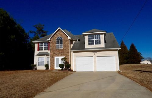 3244 Mineral Ridge Ln, Stone Mountain, GA 30087-4279