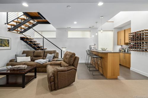 2462 Tremont Pl, Denver CO  80205-3138 exterior