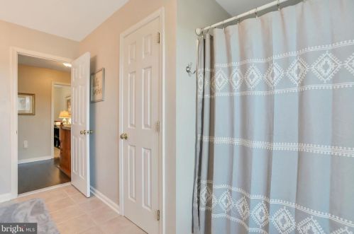 67 Tinning Ct, Hedgesville WV 25427-7367 exterior