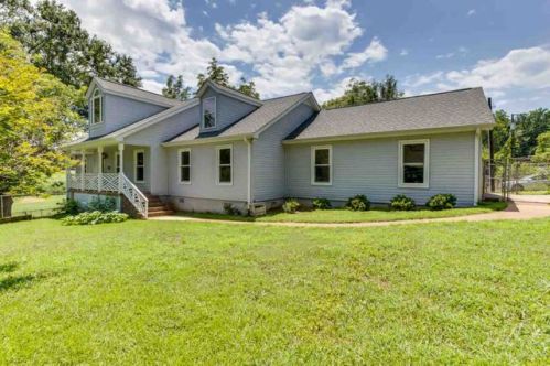 101 Coker Cir, Central, SC 29630-9102