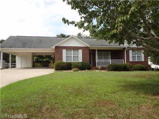 323 Millstone Dr, Lexington, NC 27295-7904