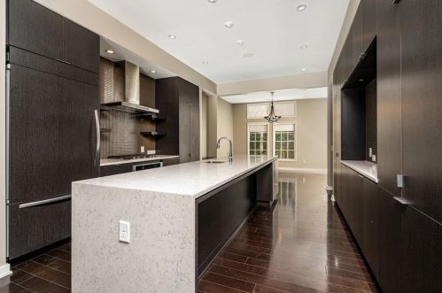 2912 Hermance Dr, Atlanta GA  30319-2704 exterior