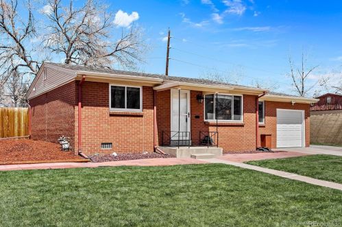 9707 53rd Pl, Arvada, CO 80002-3241