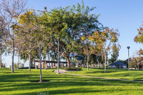 183 Kingswood, Irvine CA  92620-0299 exterior