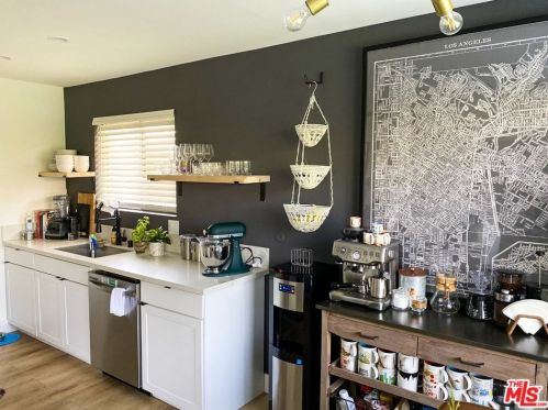 1422 Maple St, Glendale CA  91205-2737 exterior