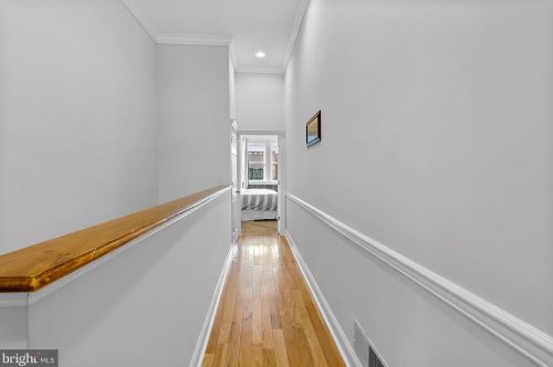 1019 19 St, Philadelphia PA  19146-2938 exterior