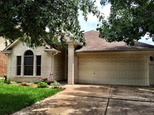 3700 Bratton Heights Dr, Austin, TX 78728-3668