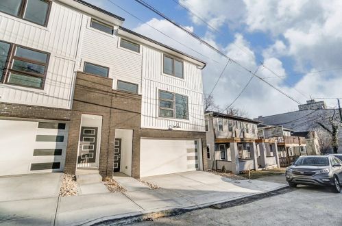 2616 Hackberry St, Cincinnati OH  45206-2121 exterior