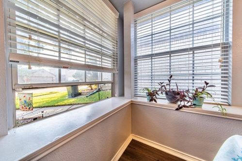 1305 Deville Cir, Garland TX 75043-1851 exterior